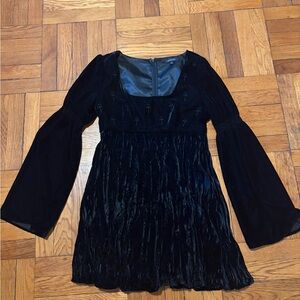 Elegant Black Long Sleeve Dress